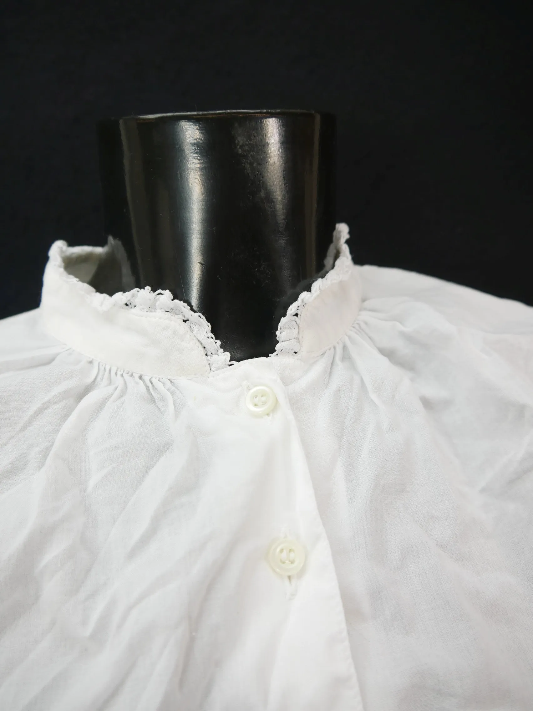 Gr.42 Dirndlbluse süße Bluse für Dirndl Baumwolle mit Spitze B9522
